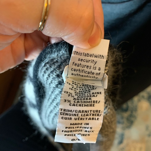 DVF Infinity Scarf - Picture 8 of 10